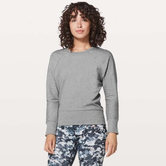 lululemon athletica Tops - Lululemon Time Out Crew *Reversible Heathered Bleached Coral / Heathered size 8